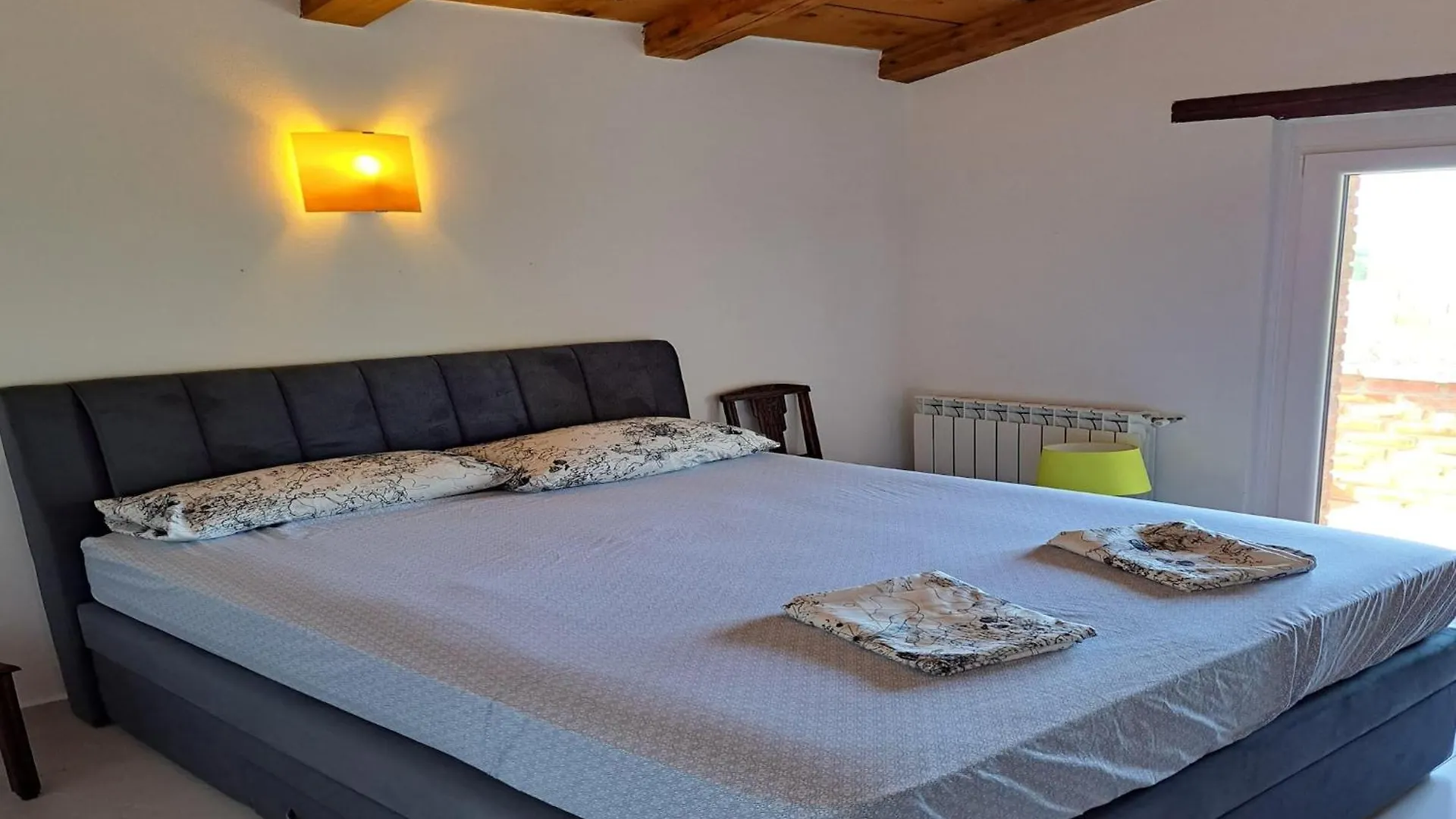 Beautiful Holiday Home Near The Sea Tar-Vabriga 0*,