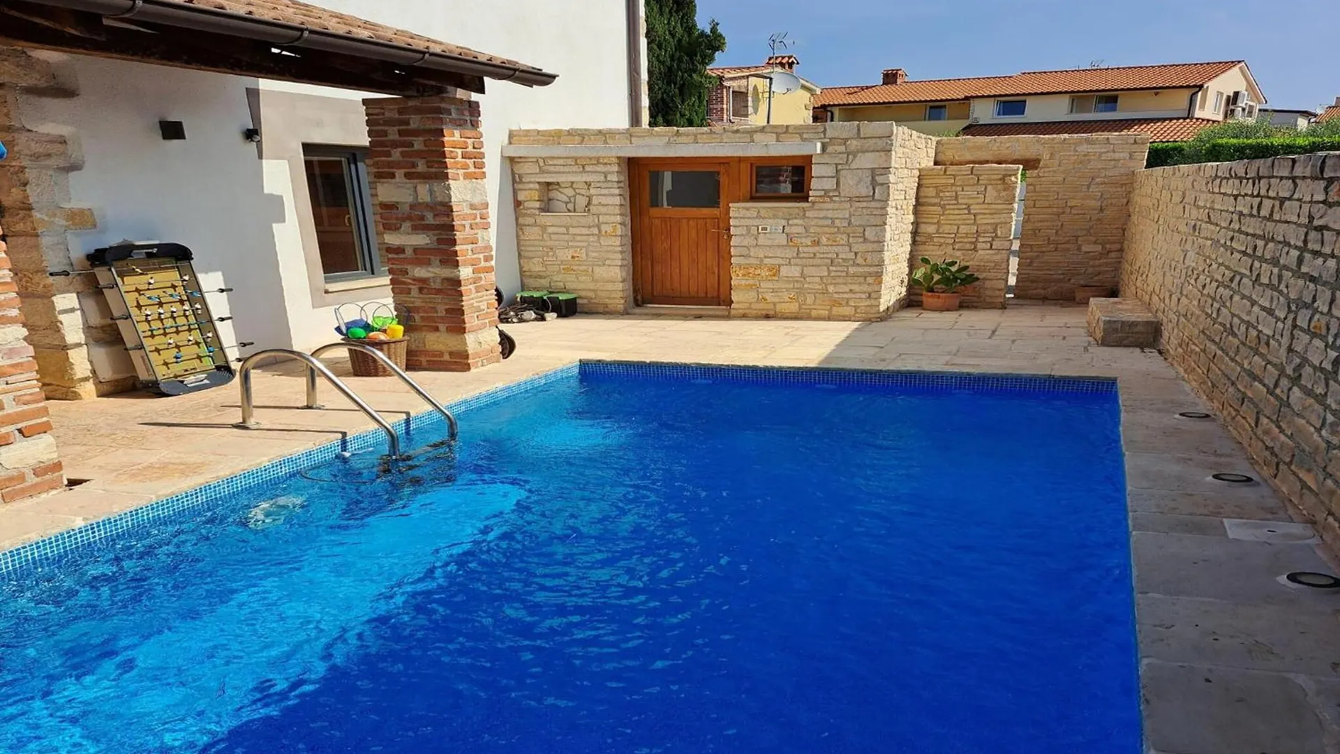 Beautiful Holiday Home Near The Sea Tar-Vabriga